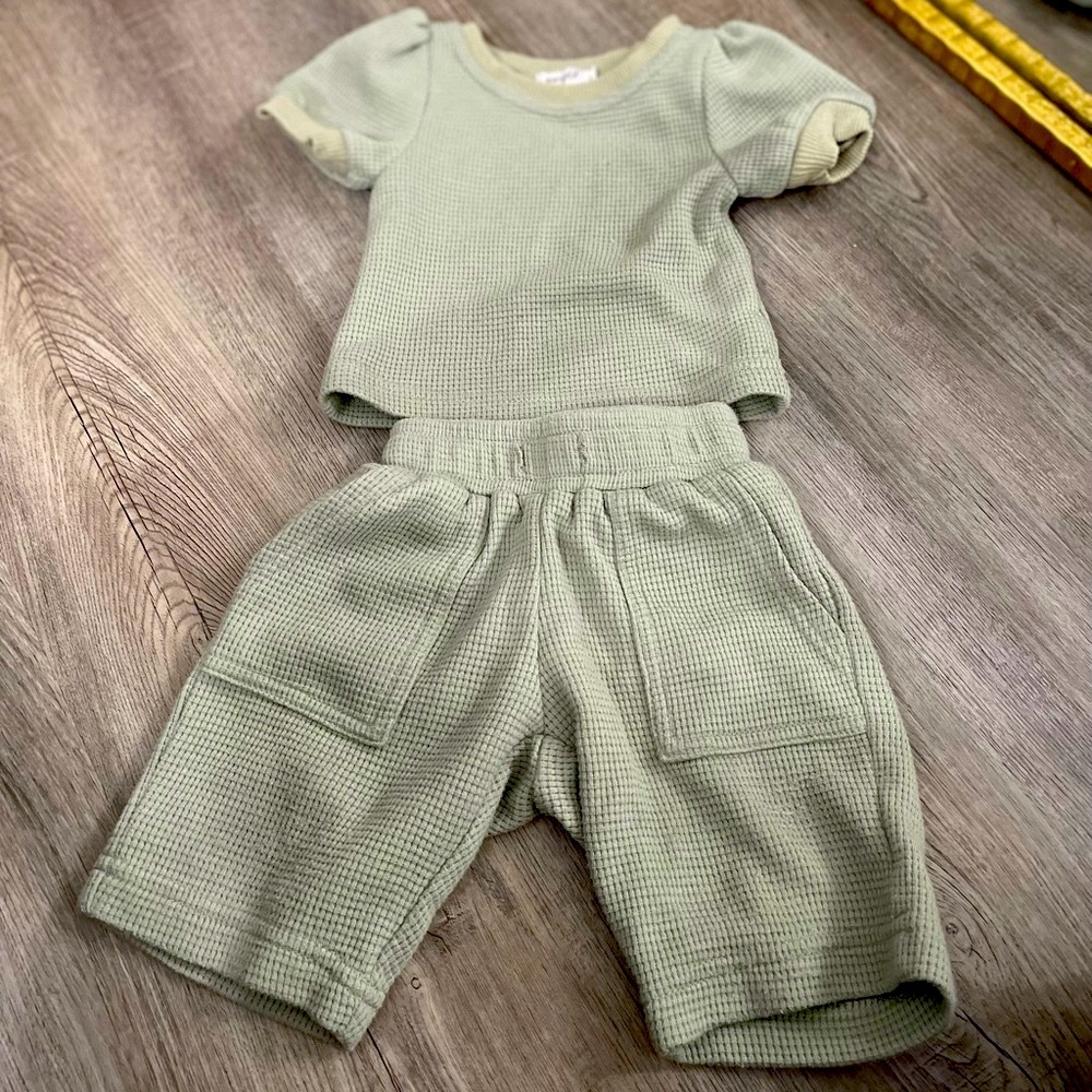 Marigold top and bottom for baby